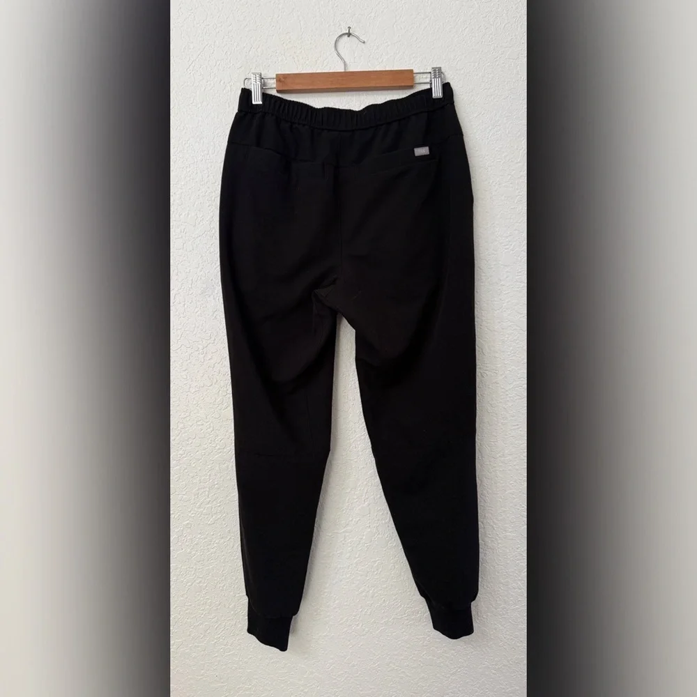 Figs Tansen Men's Black Jogger Scrub Pants-